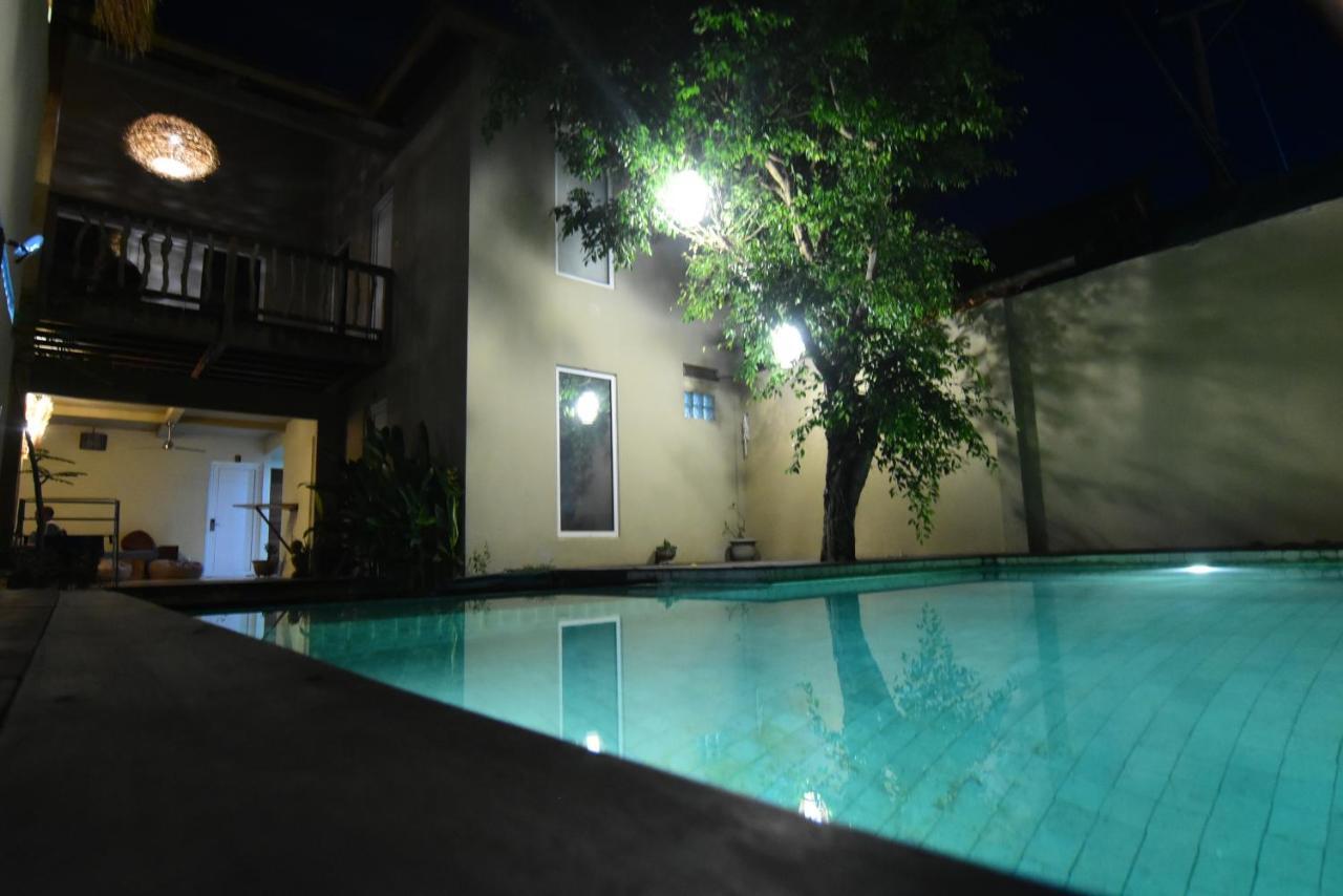 The Livingroom Hostel Kuta  Exterior foto